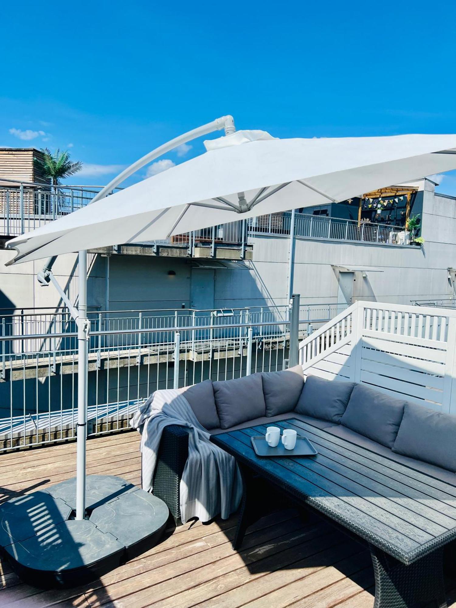 Ultracentral Duplex With Private Rooftop Terrace Oslo Exterior photo